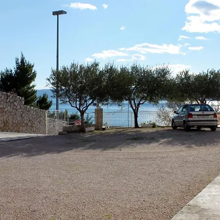 With A Parking Space Mimice, Omis - 5958 Apartamento